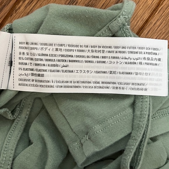 Hollister Cropped Ruched Tank - size XS - Picture 6 of 6